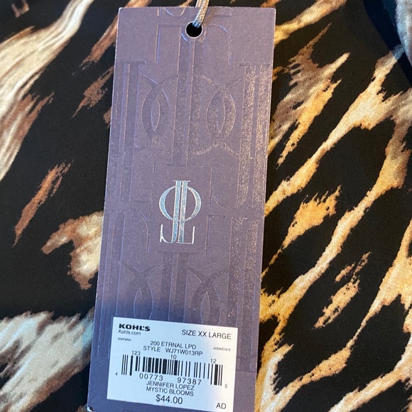 Leopard print new Jennifer Lopez top - Picture 2 of 3